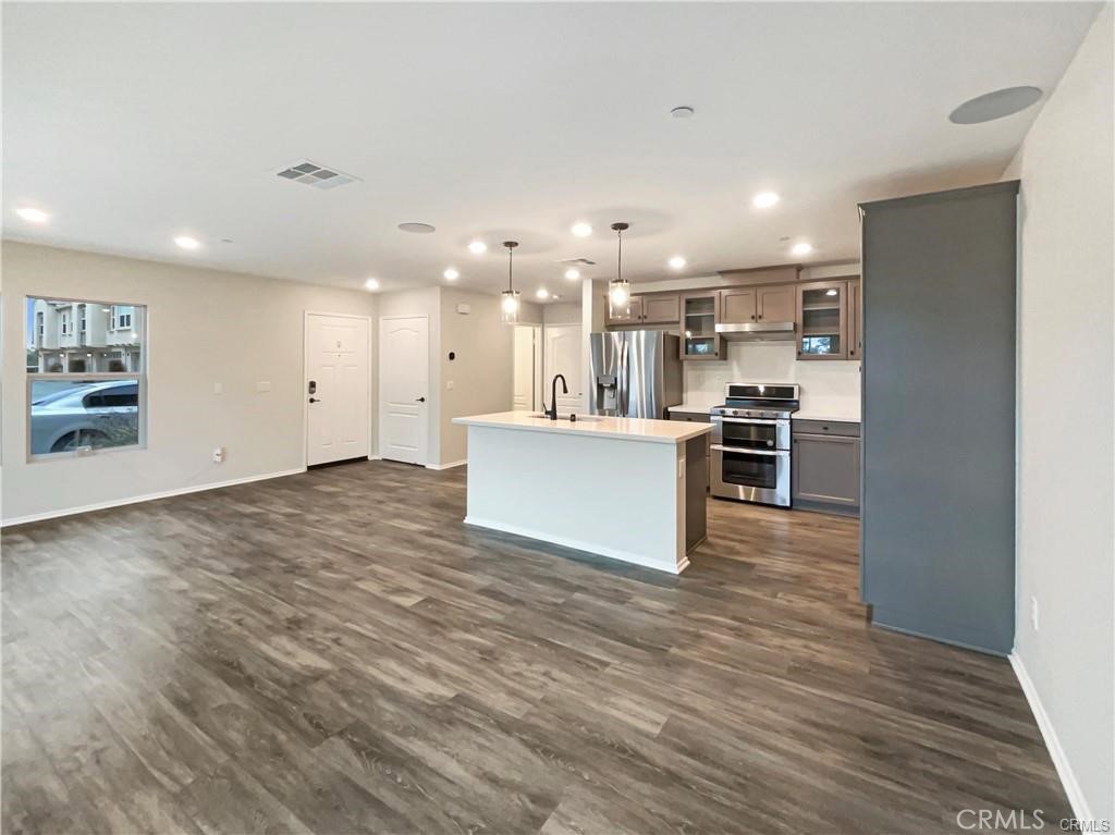 MLS #OC25271302 image #18