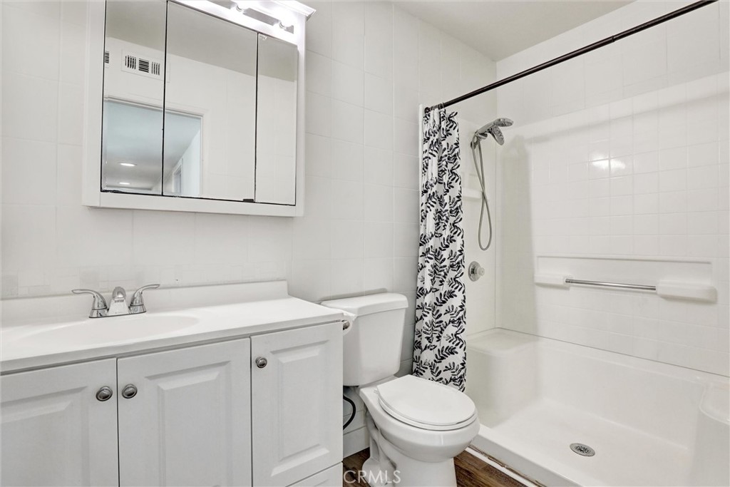 MLS #OC25271326 image #17