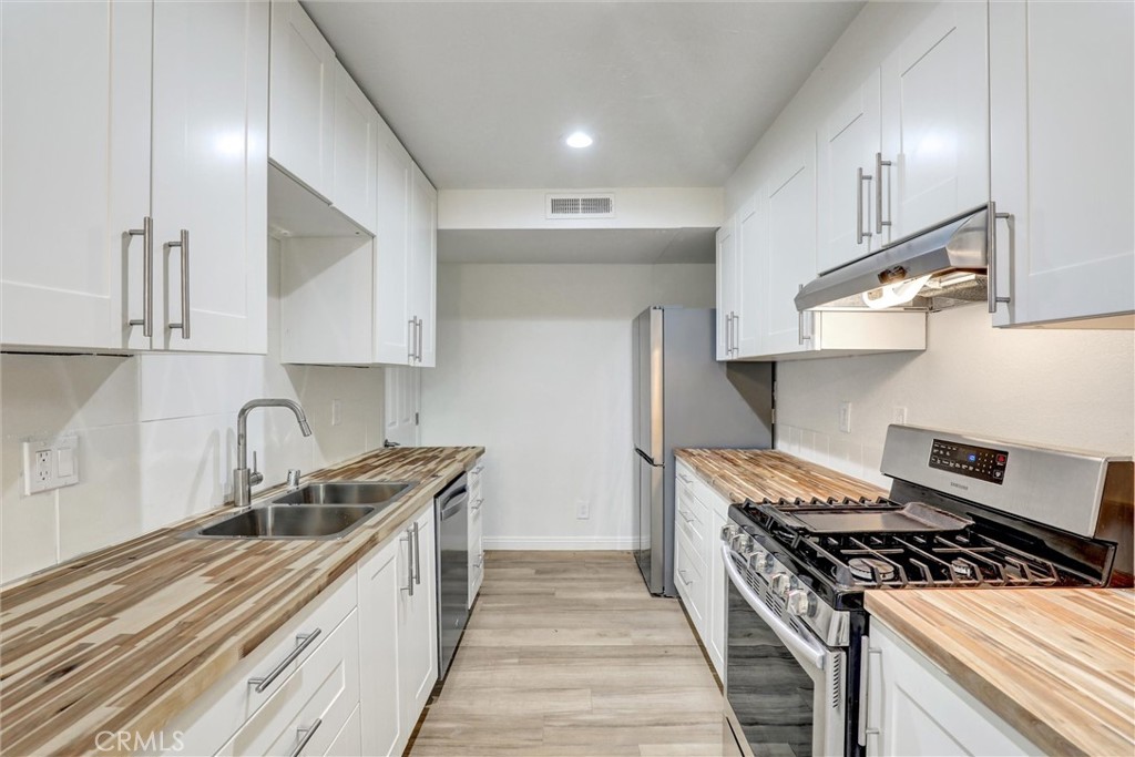 MLS #OC25271326 image #4