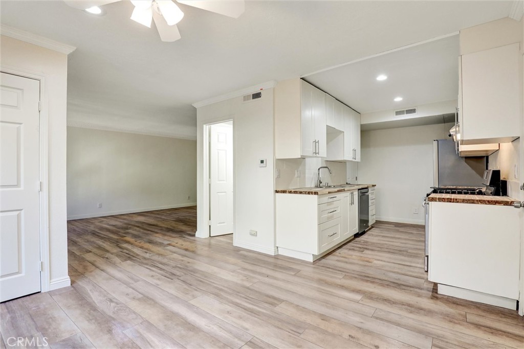 MLS #OC25271326 image #5