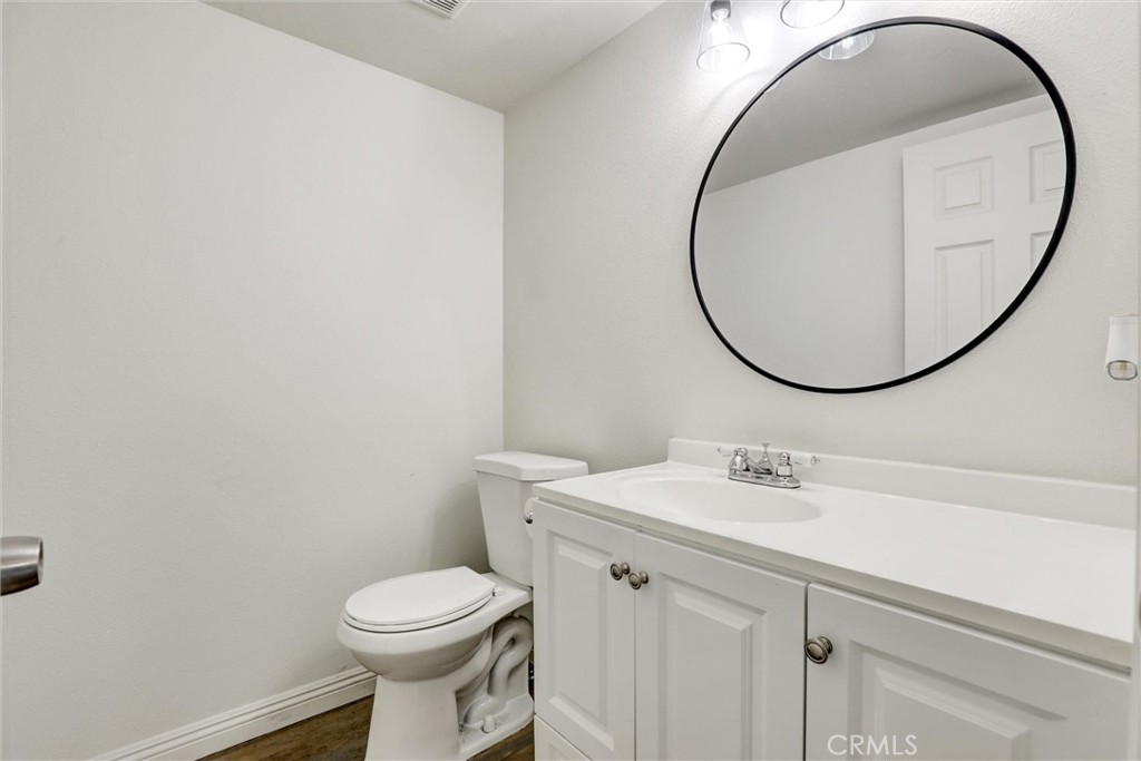 MLS #OC25271326 image #9