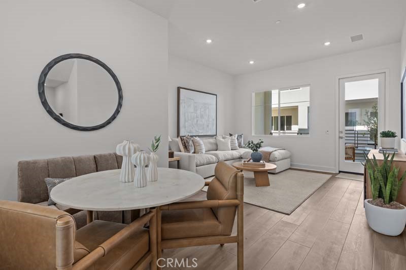 MLS #OC25271415 image #13