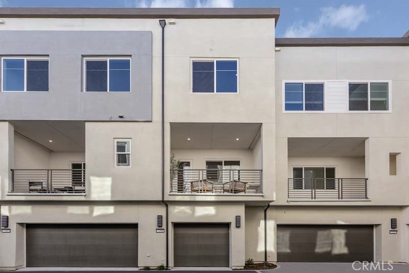 MLS #OC25271415 image #15