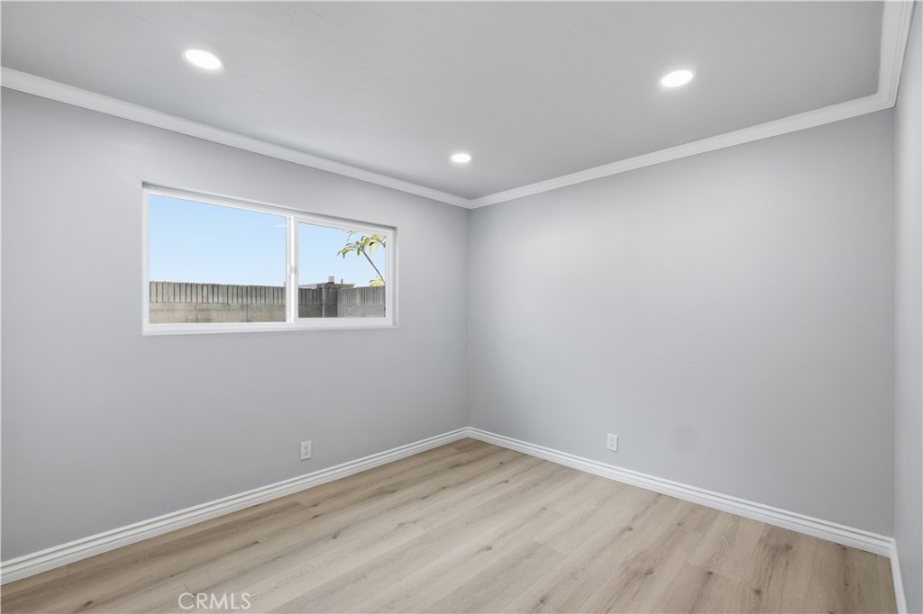 MLS #OC25271424 image #10