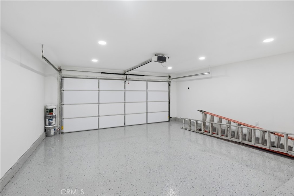 MLS #OC25271424 image #15