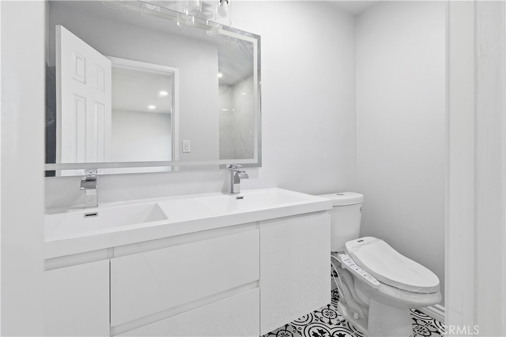 MLS #OC25271424 image #8