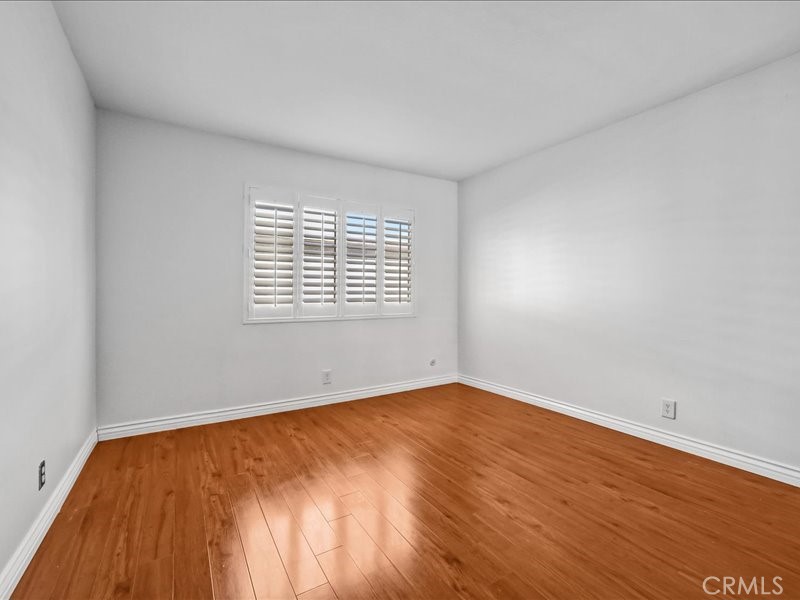 MLS #OC25271436 image #19