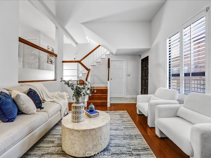 MLS #OC25271436 image #5