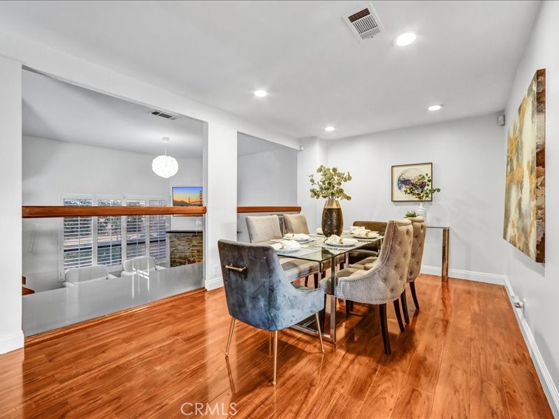 MLS #OC25271436 image #6