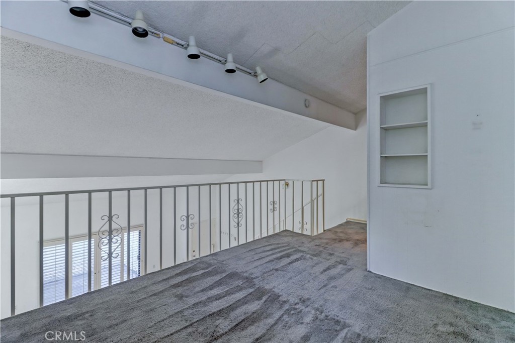 MLS #OC25271465 image #3