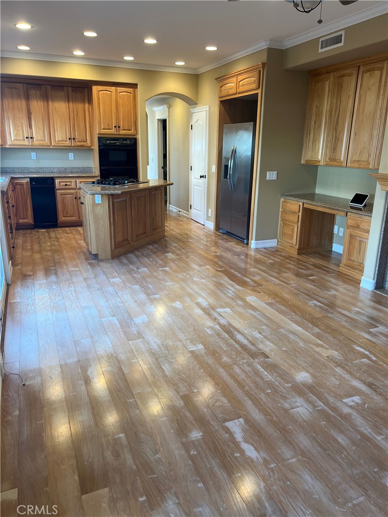 MLS #OC25271494 image #10