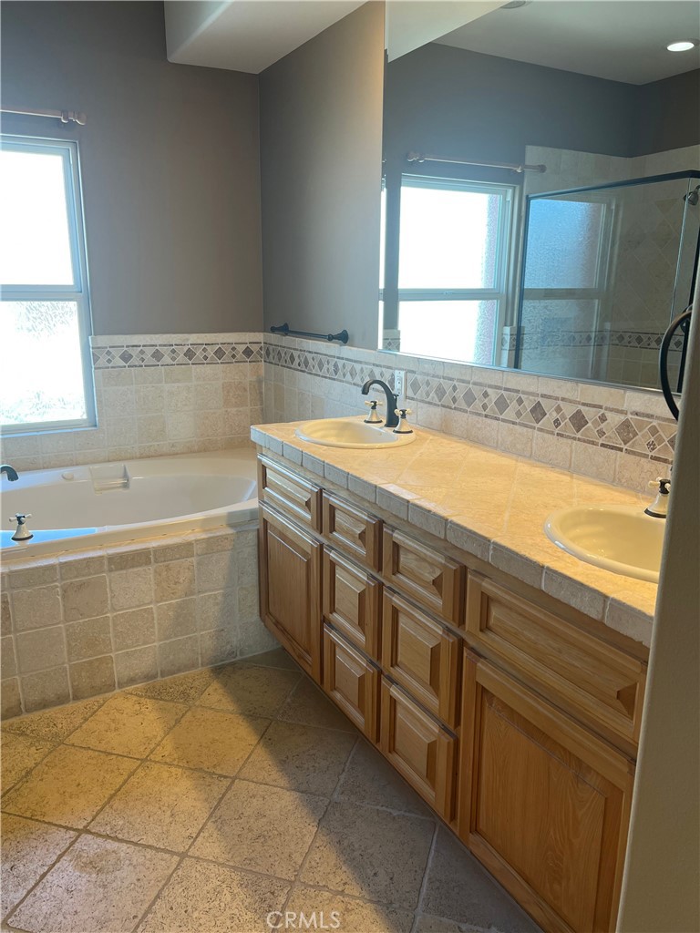 MLS #OC25271494 image #22