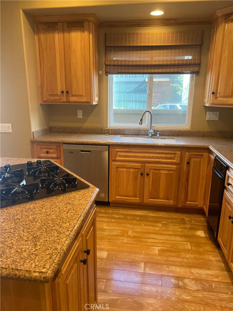 MLS #OC25271494 image #7