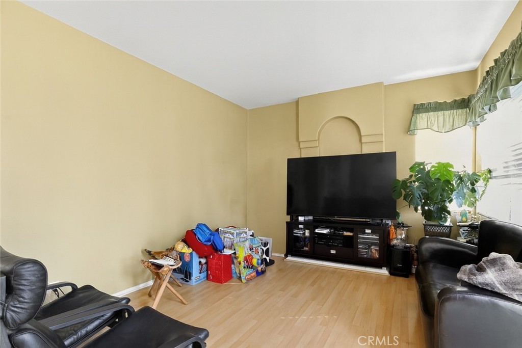 MLS #OC25271511 image #12