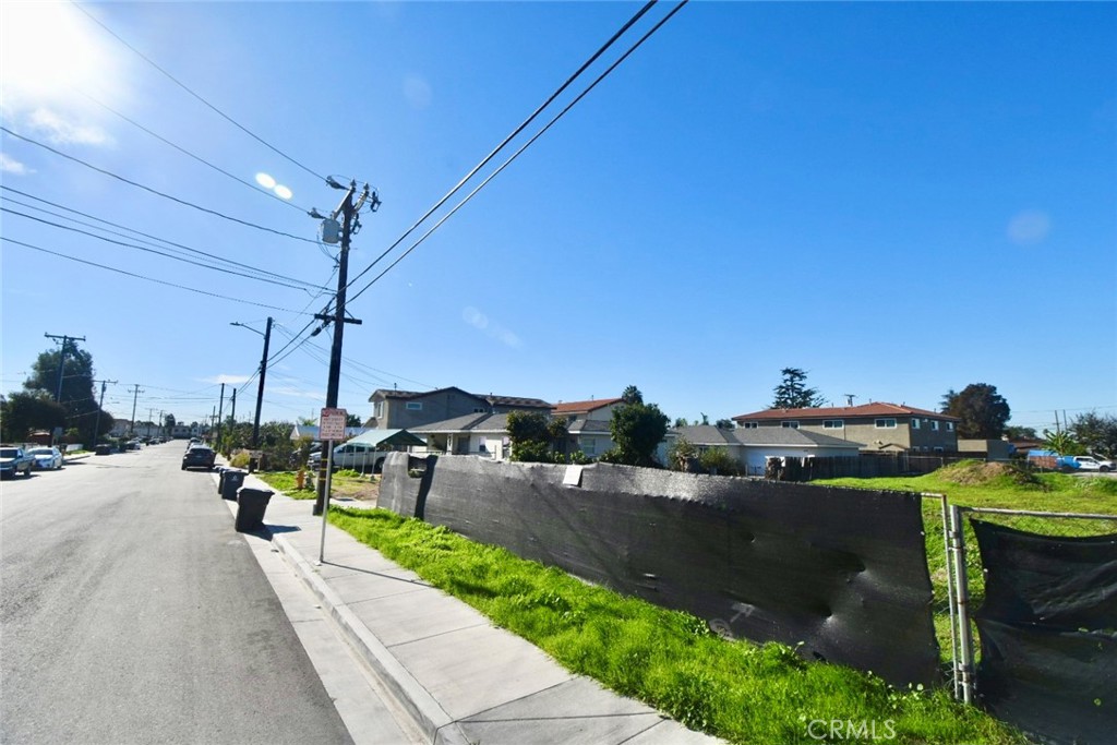 MLS #OC25271512 image #11