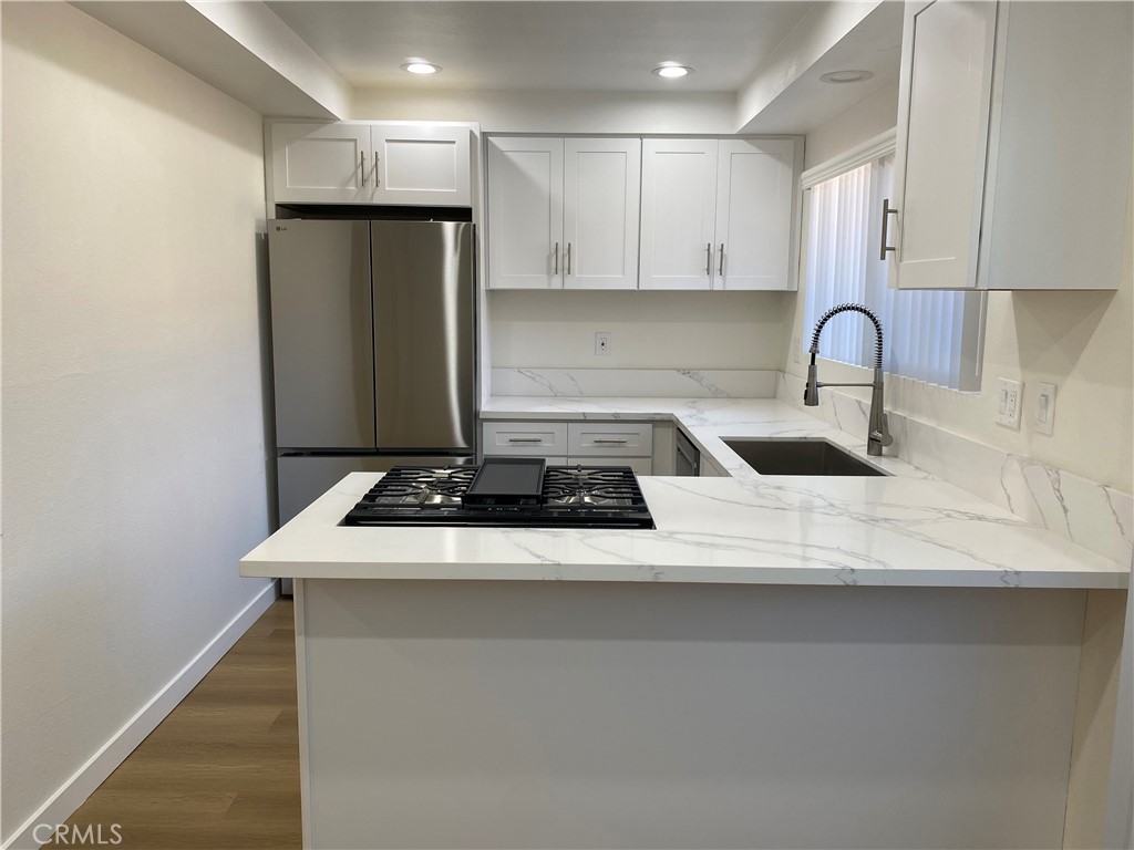 MLS #OC25271520 image #1