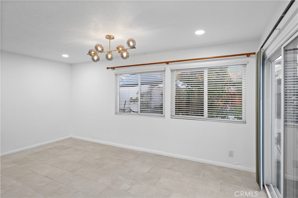 MLS #OC25271535 image #13