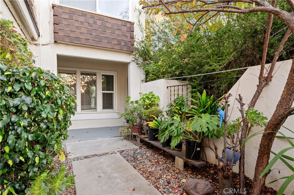 MLS #OC25271535 image #2