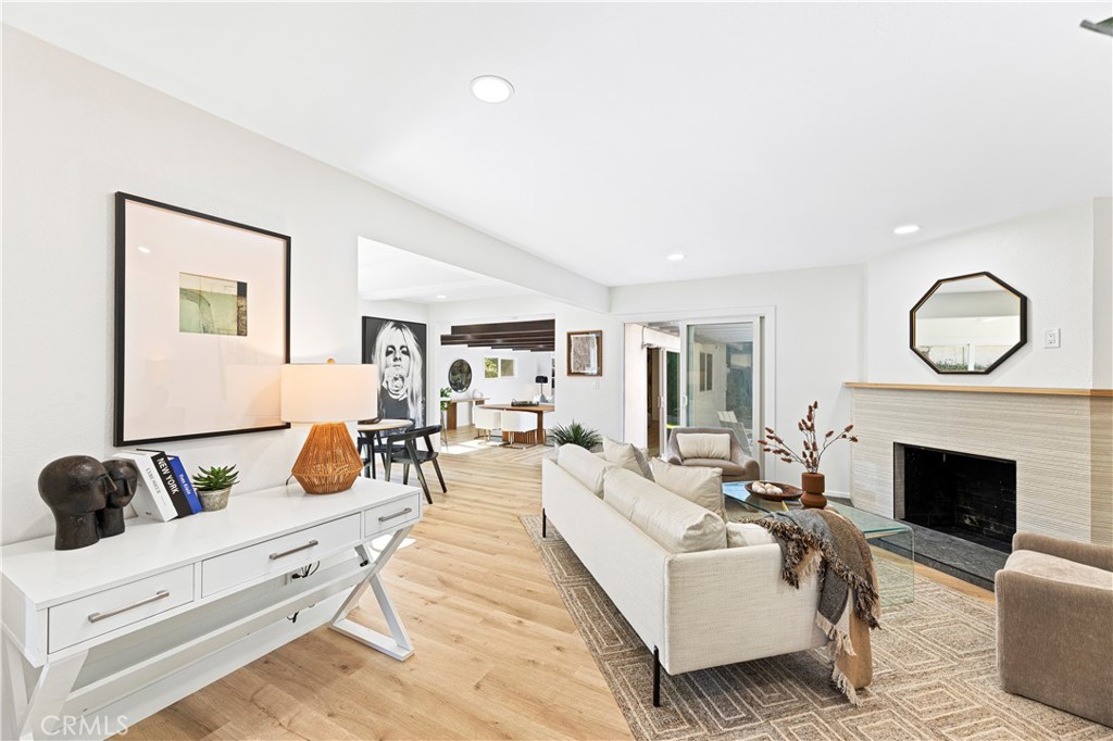 MLS #OC25271553 image #11