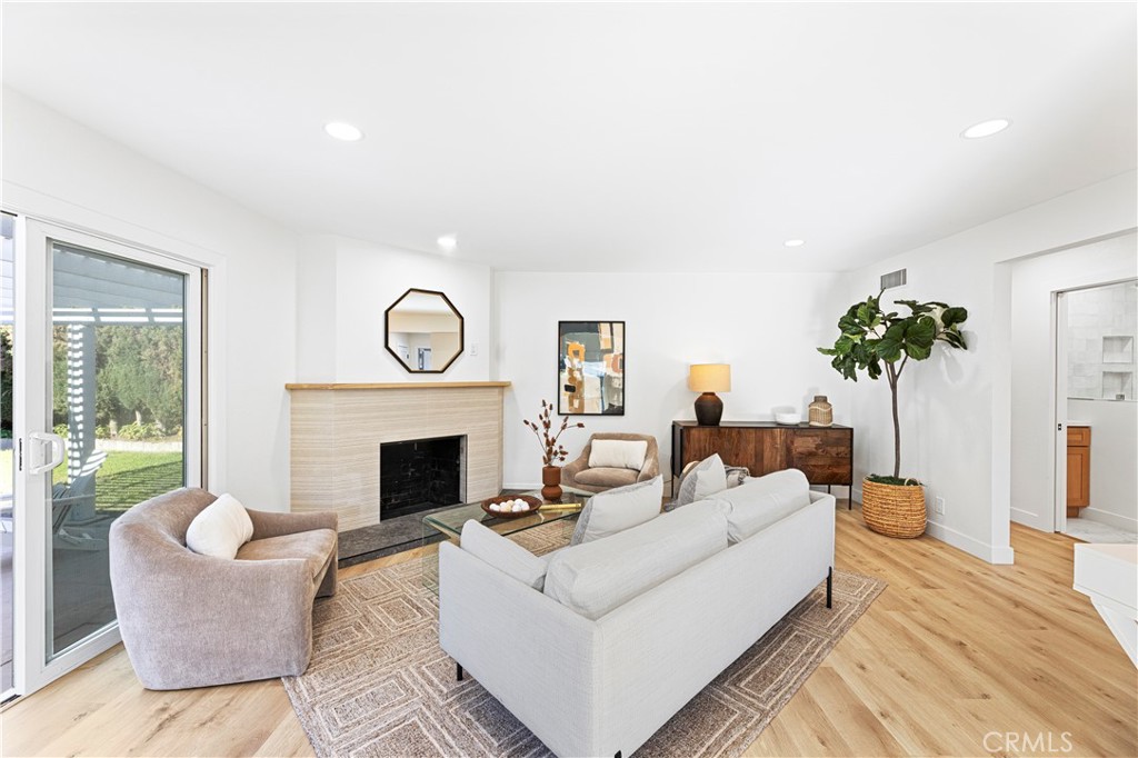 MLS #OC25271553 image #12