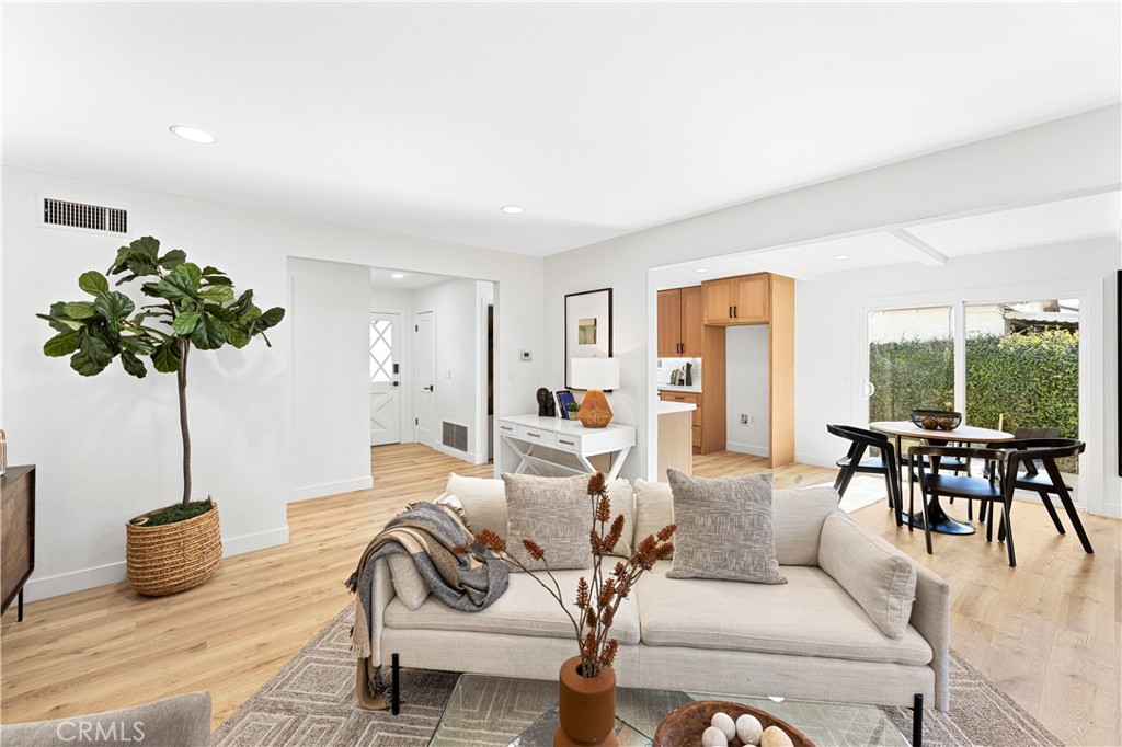 MLS #OC25271553 image #13