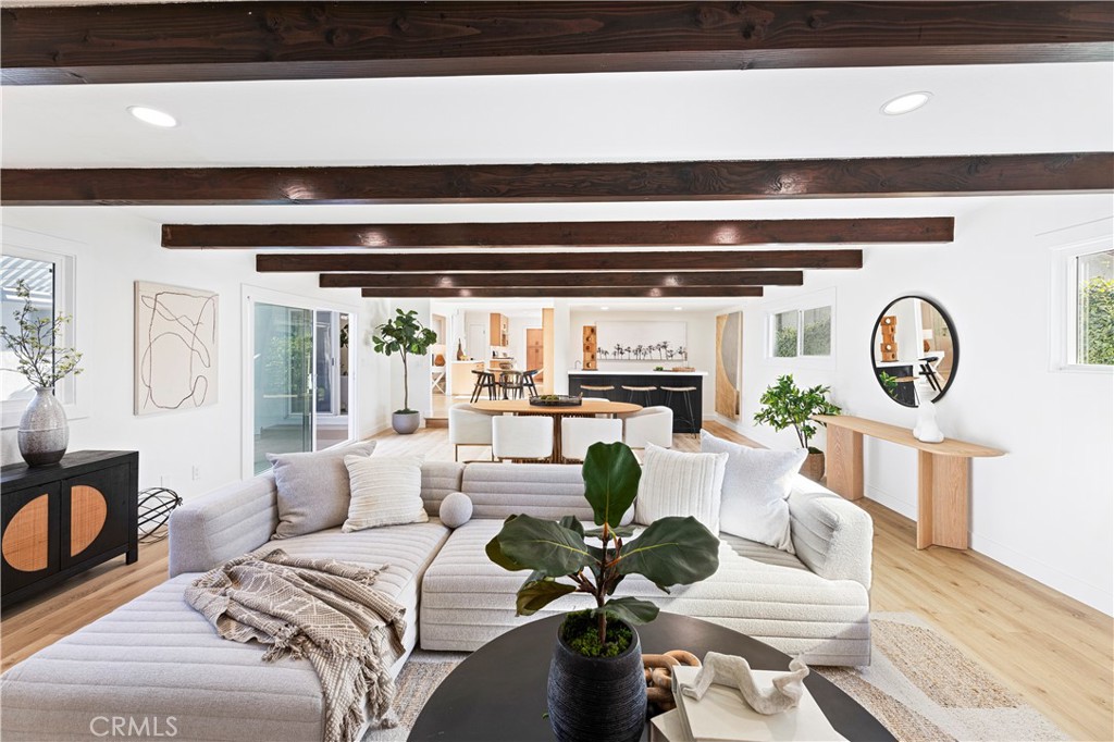 MLS #OC25271553 image #31