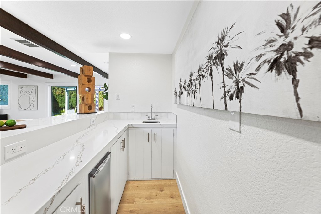 MLS #OC25271553 image #33