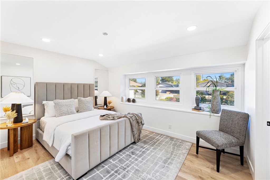 MLS #OC25271553 image #37