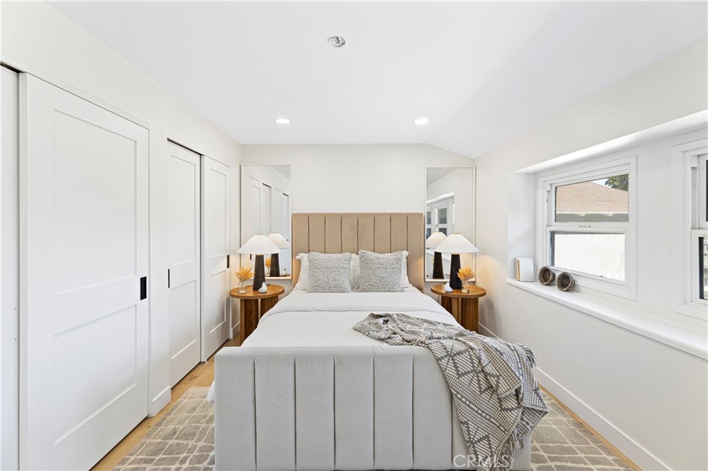 MLS #OC25271553 image #38