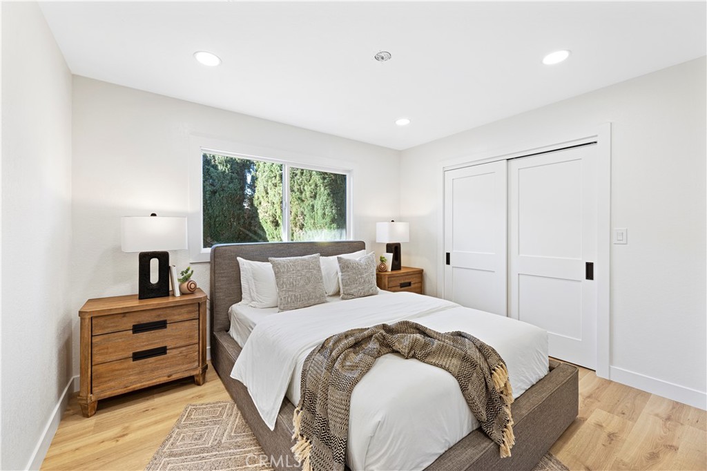 MLS #OC25271553 image #44