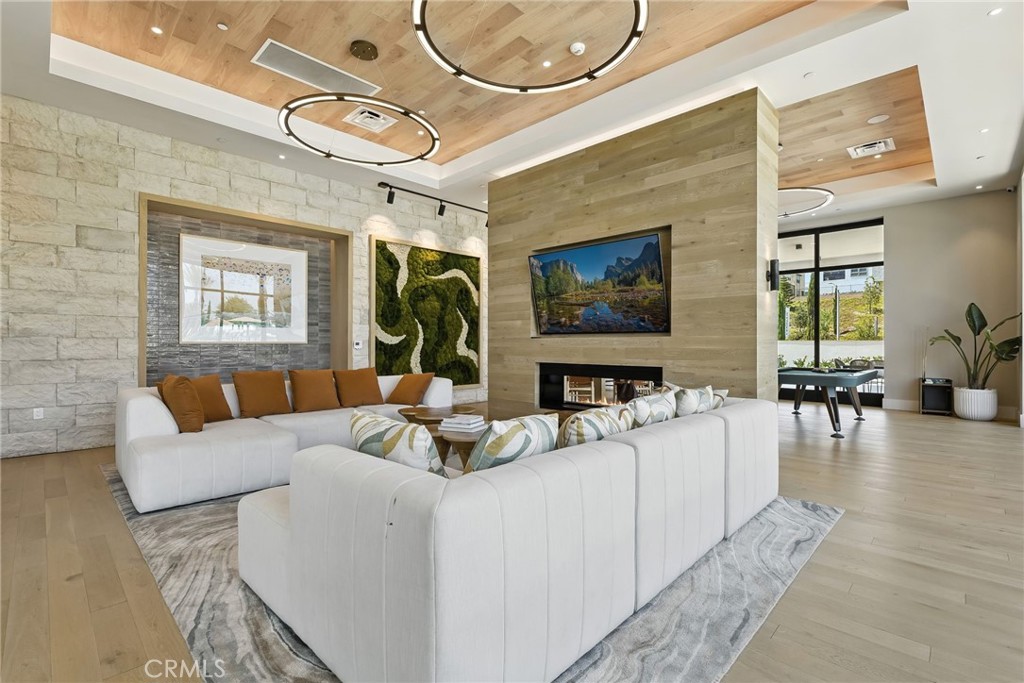 MLS #OC25271561 image #5