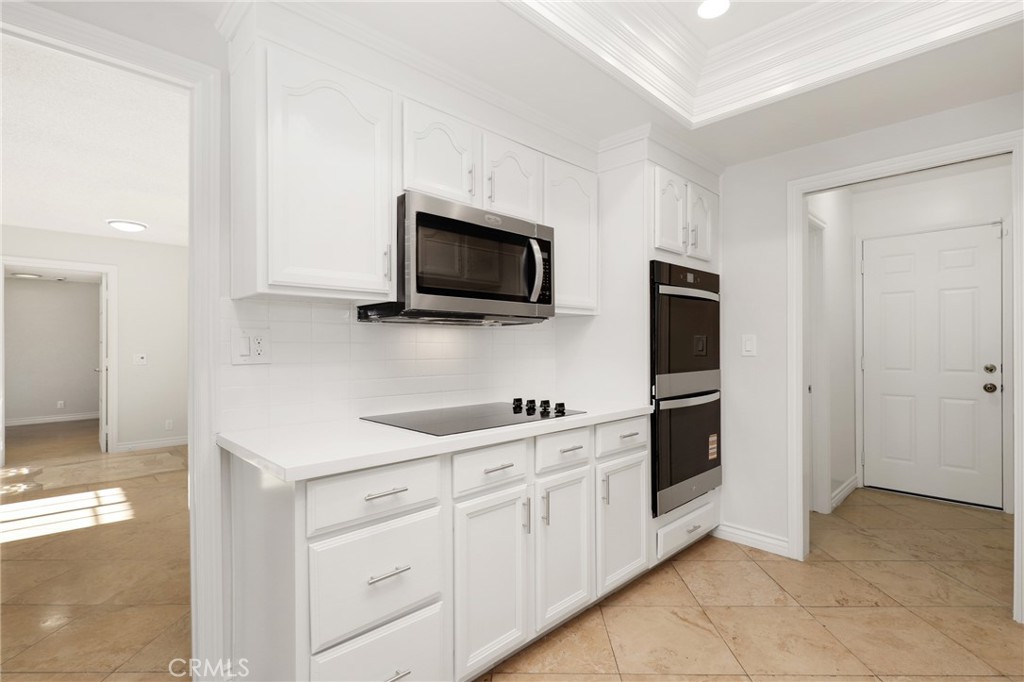 MLS #OC25271576 image #17