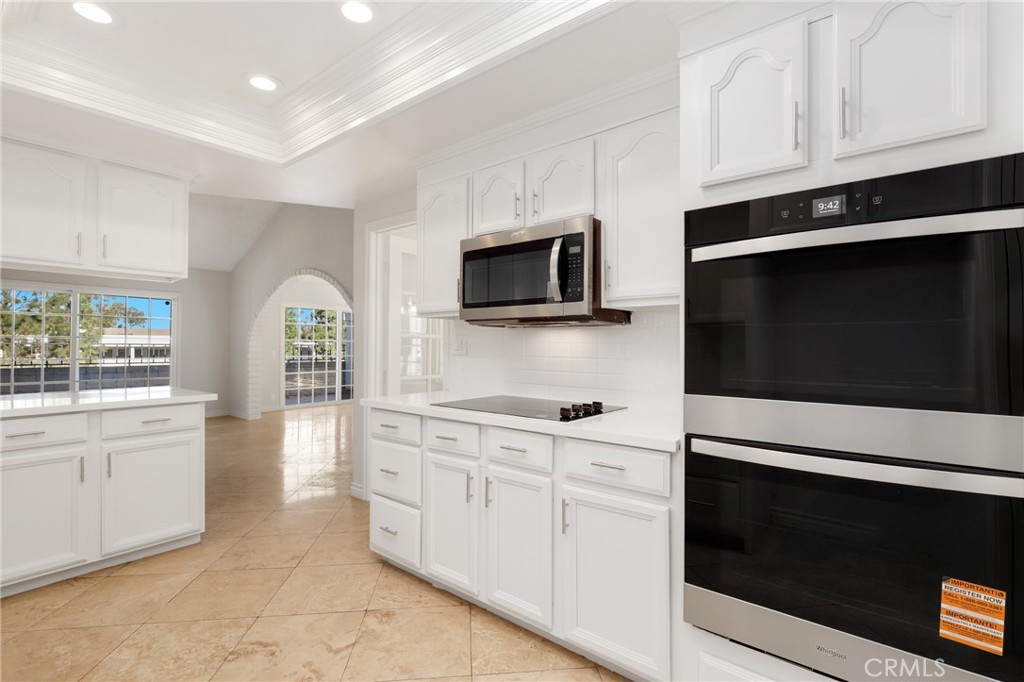 MLS #OC25271576 image #19