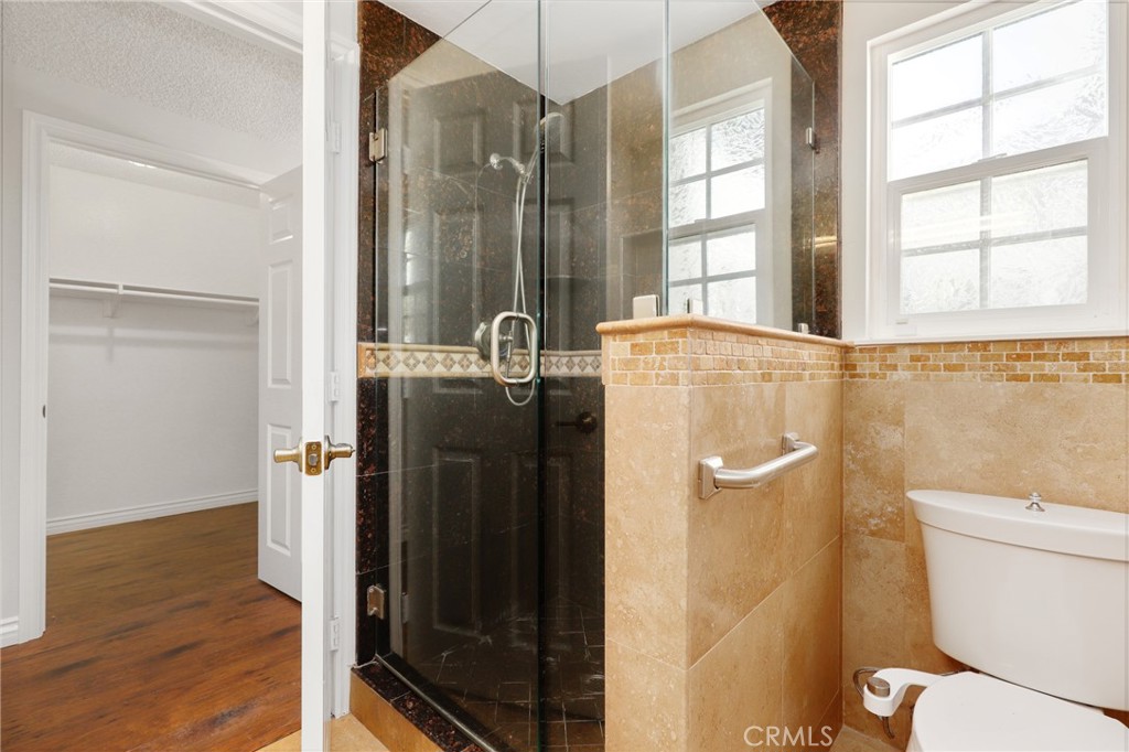 MLS #OC25271576 image #34