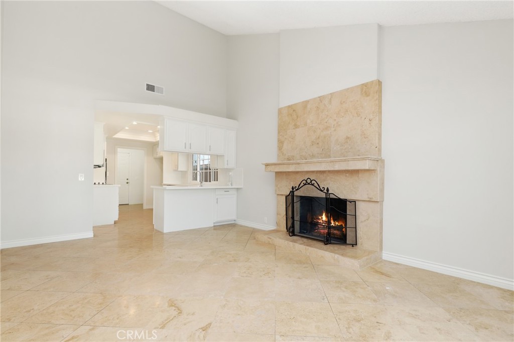 MLS #OC25271576 image #6