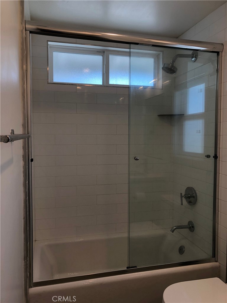 MLS #OC25271583 image #17