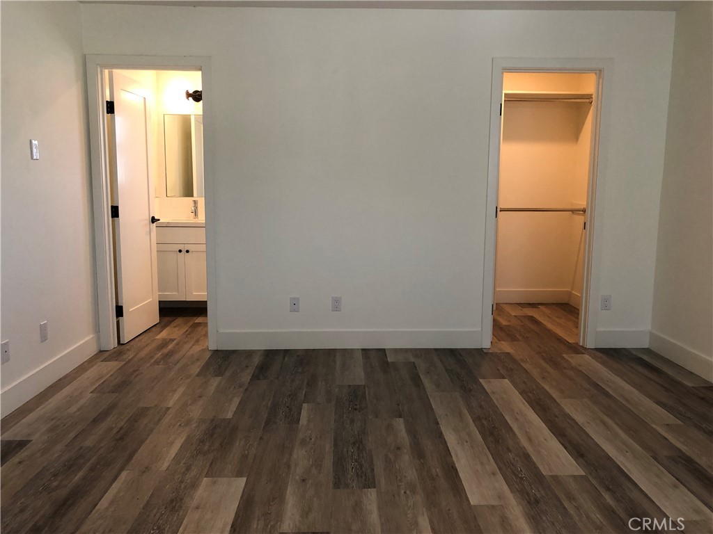 MLS #OC25271583 image #21