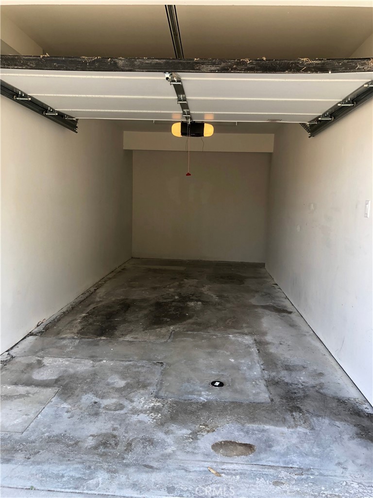 MLS #OC25271583 image #26