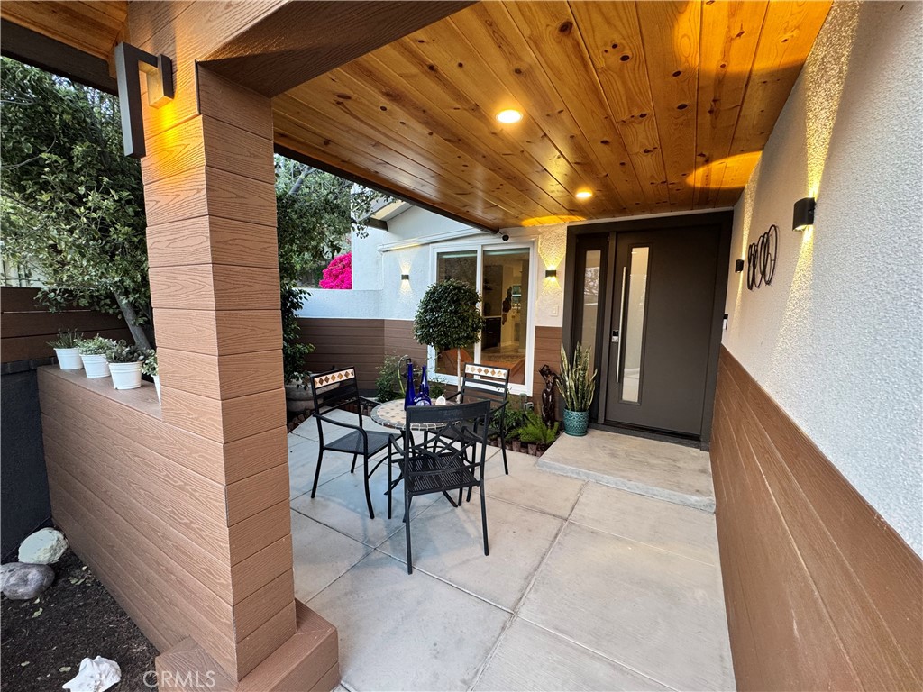 MLS #OC25271585 image #1