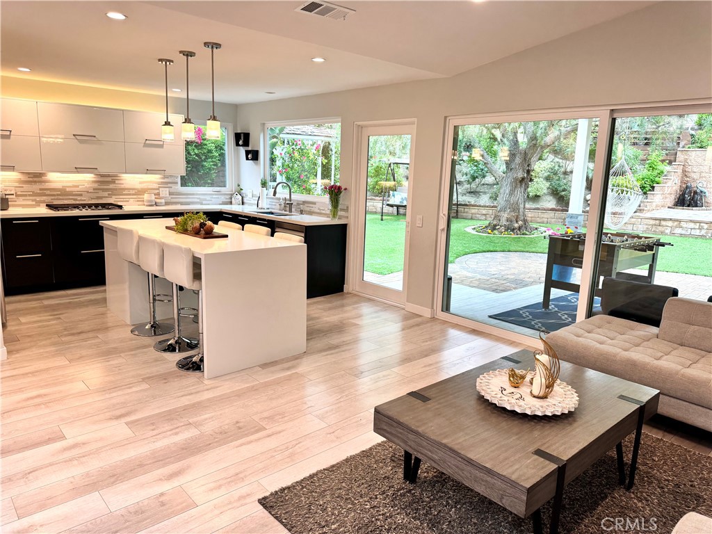 MLS #OC25271585 image #12