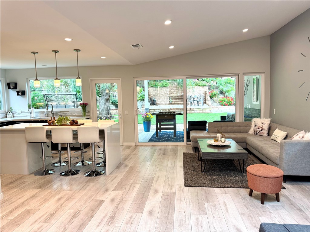 MLS #OC25271585 image #13