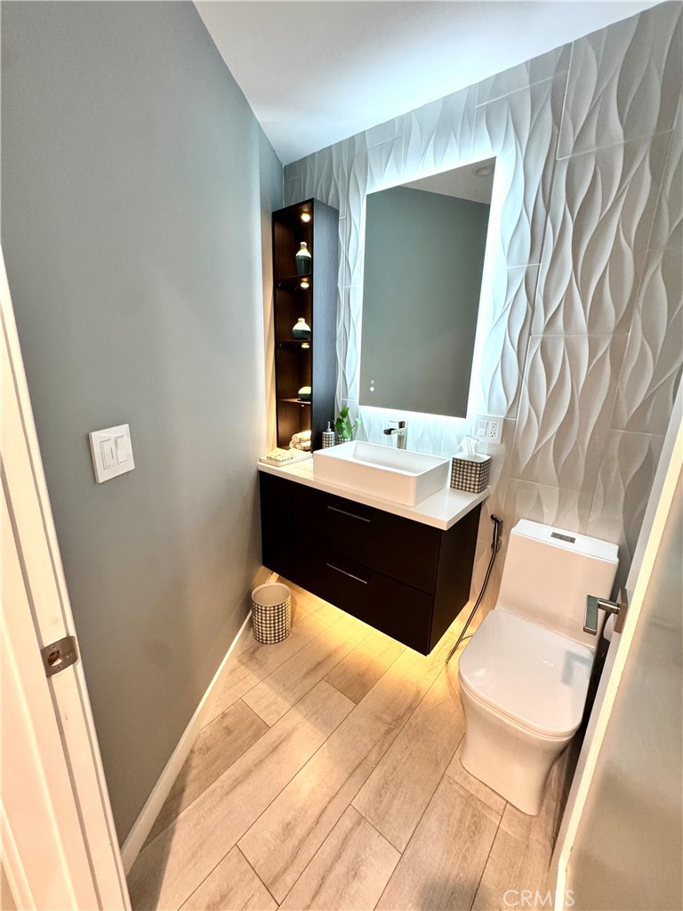 MLS #OC25271585 image #20