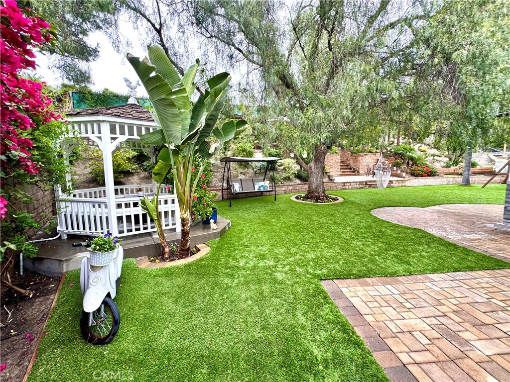 MLS #OC25271585 image #24