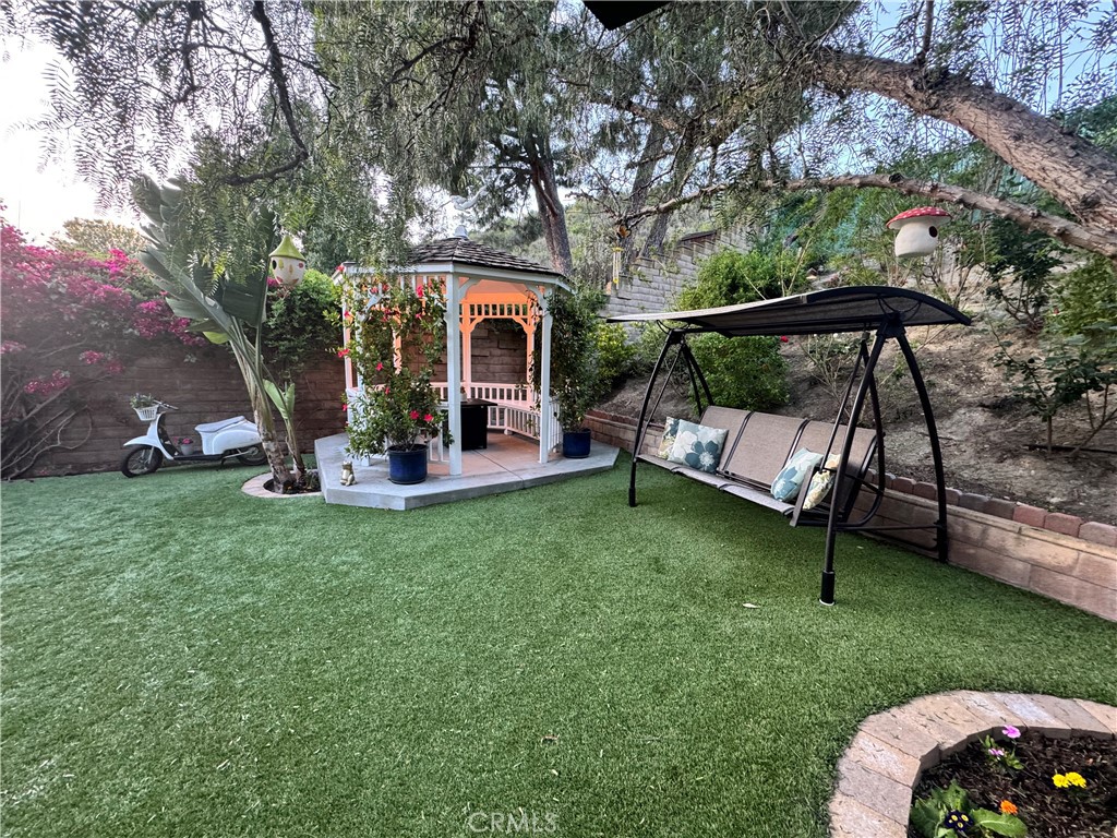 MLS #OC25271585 image #43