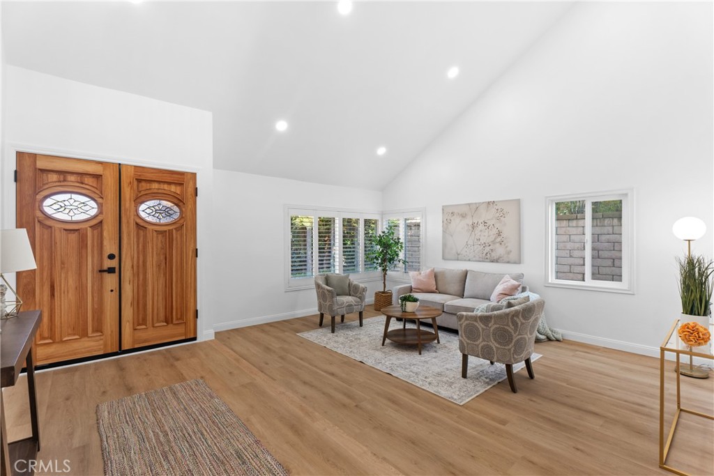 MLS #OC25271623 image #15