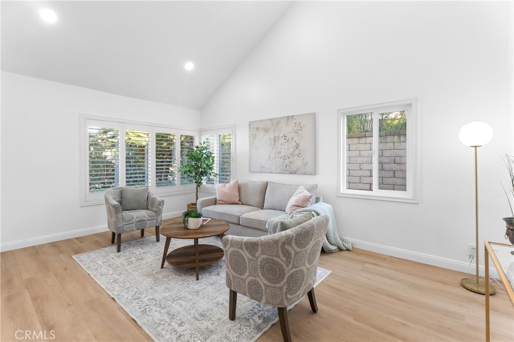 MLS #OC25271623 image #17