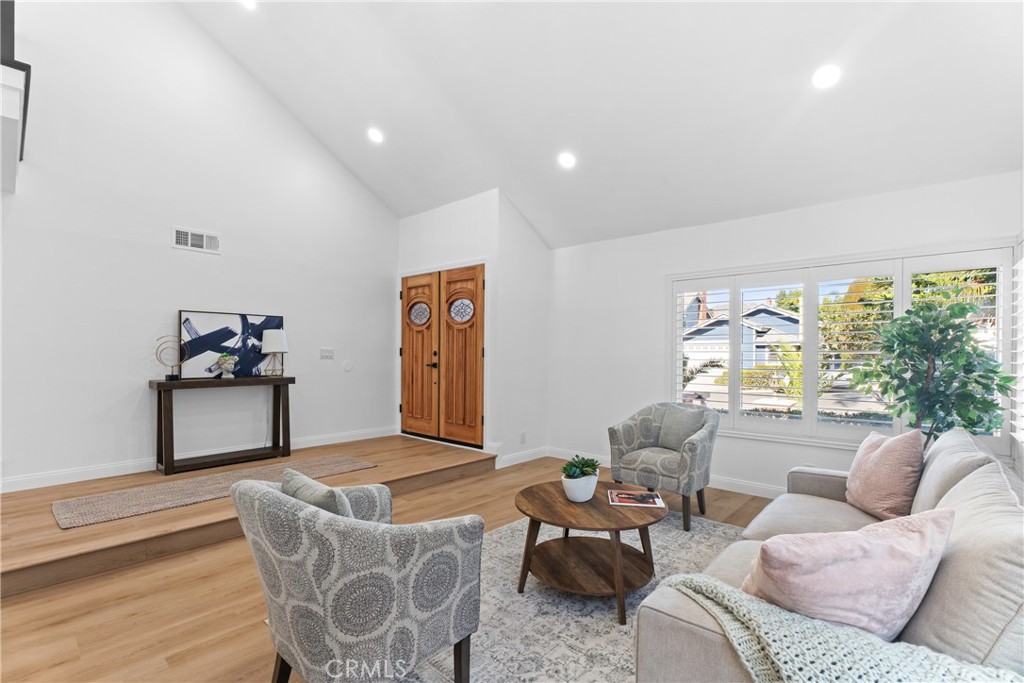 MLS #OC25271623 image #18