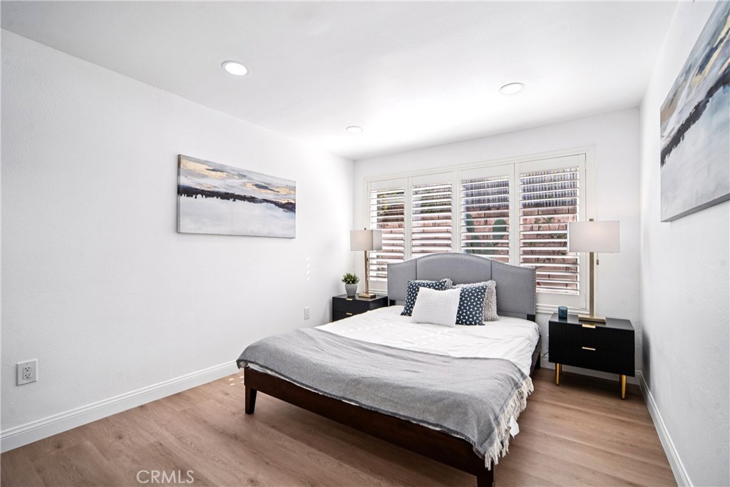 MLS #OC25271623 image #19