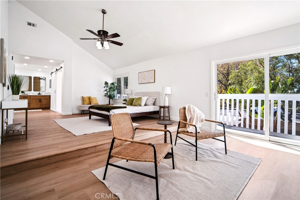 MLS #OC25271623 image #35