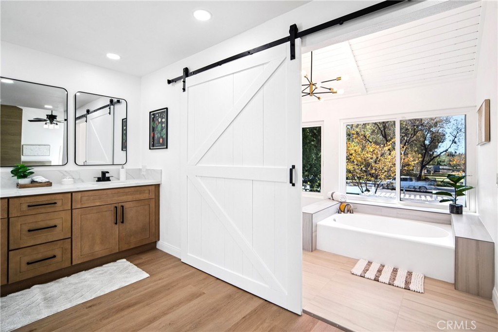 MLS #OC25271623 image #37